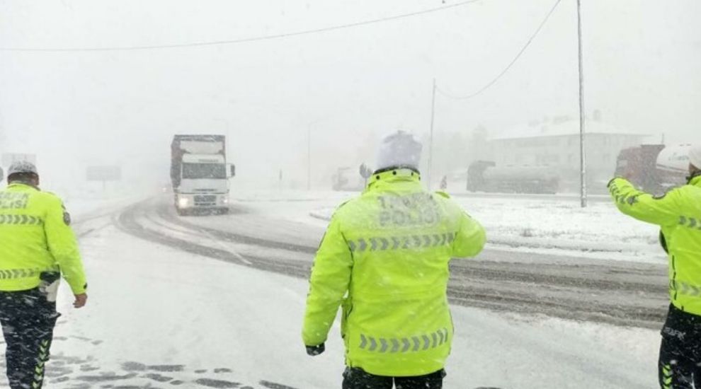 Kar yağışı nedeniyle eğitime ara verilen iller