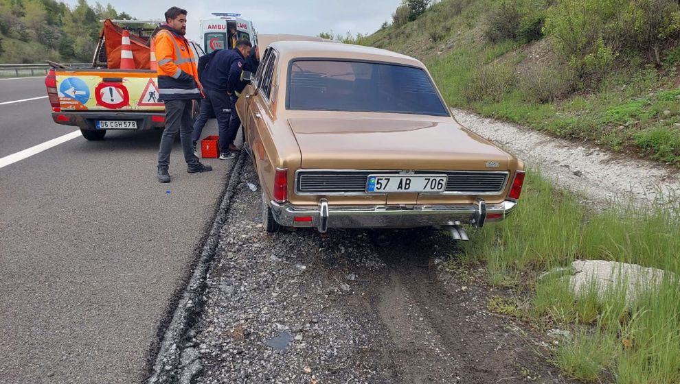 BARİYERE ÇARPAN OTOMOBİLİN SÜRÜCÜSÜ YARALANDI