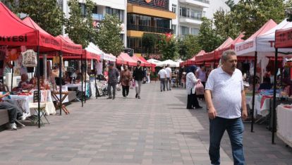 EMEK PAZARI'NIN TEMMUZ AYI SERGİSİ AÇILDI