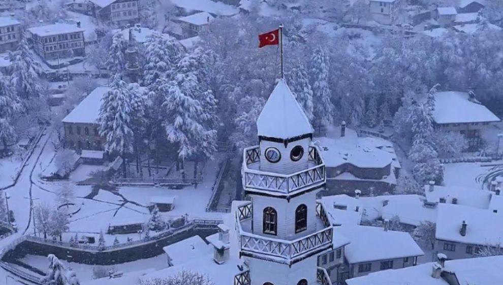 GÖYNÜK'TEN KAR MANZARALARI HAVADAN GÖRÜNTÜLENDİ