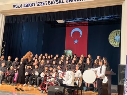 ÖZEL ÖĞRENCİLERDEN ÖZEL KONSER